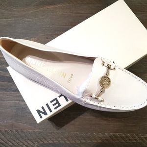 Anne Klein Women's Size 10 Loafers White